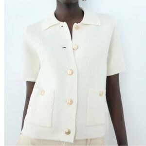 Zara short sleeve Cream Cardigan with Gold Button size small